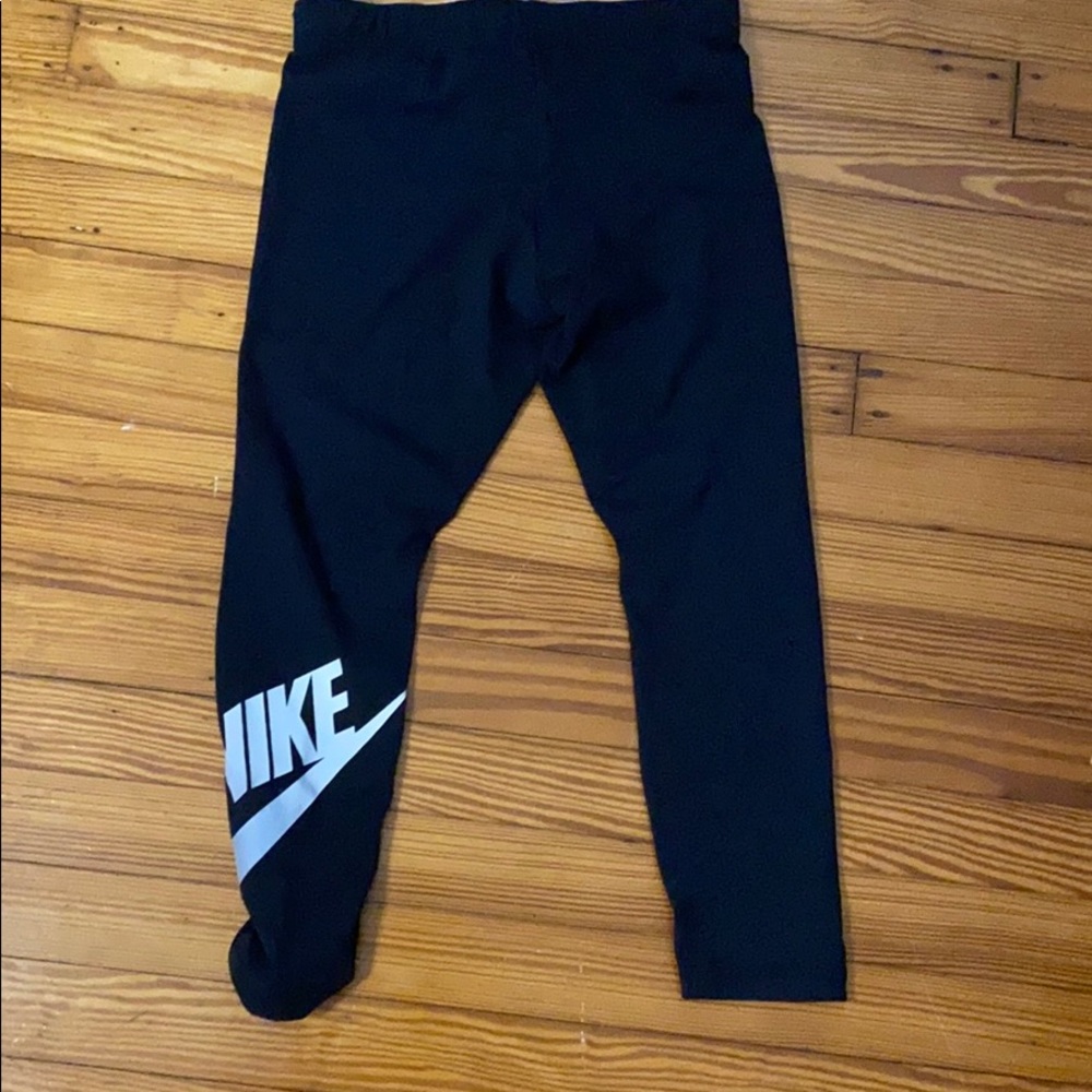 NWOT black nike leggings